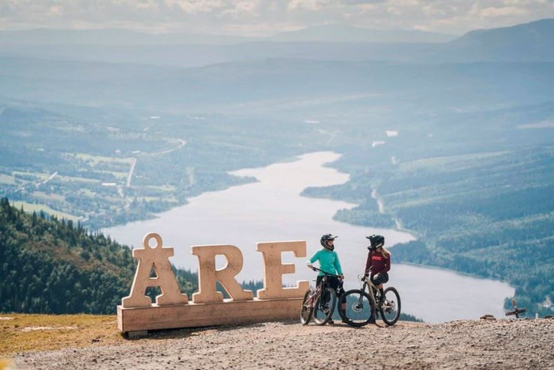 hc_are_activities_summer_downhillbiking_tbwa_retouched_03_2023.jpg