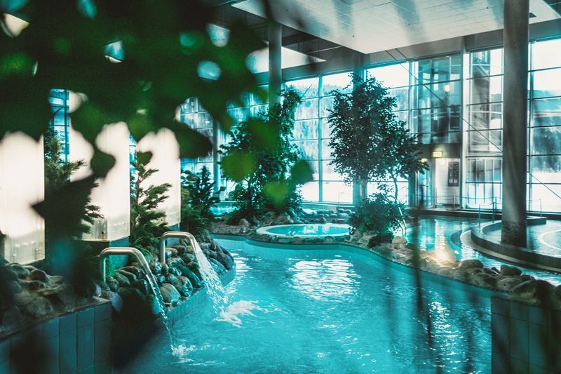 hc_are_pool_5m0a4348_tbwa_retouched_03_2023.jpg