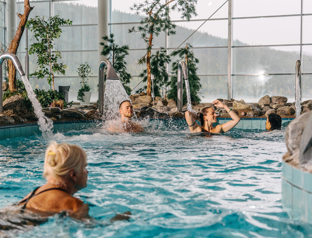 pool_1330x1015_b_15.png